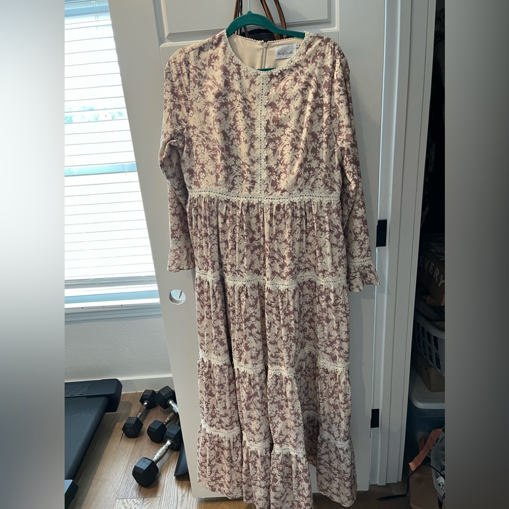 Dainty jewels maxi dress